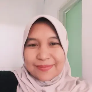 Lia Yulianti