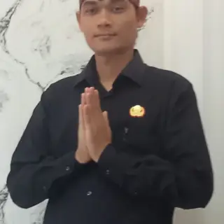 EMIN MUHROMIN